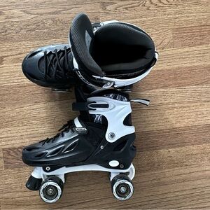 Youth roller skates